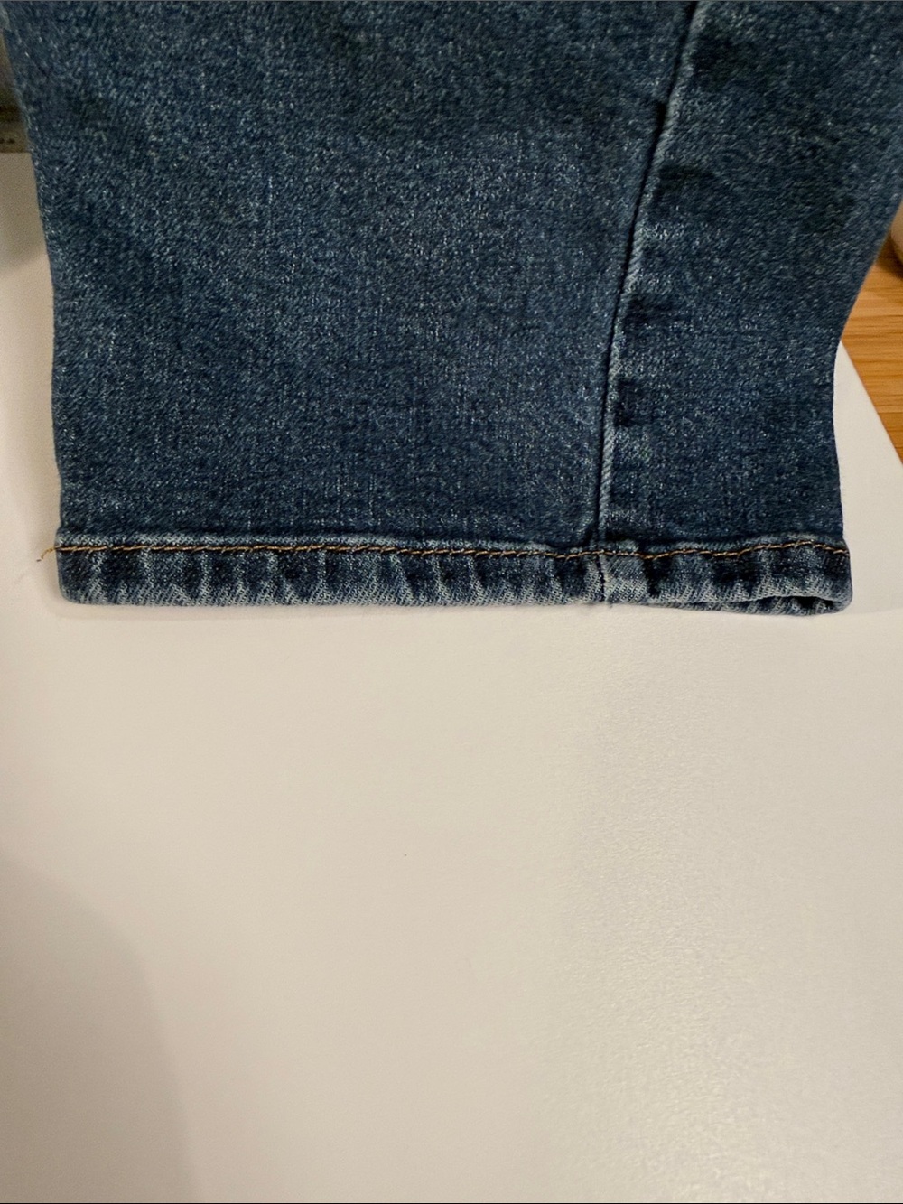 Levi's Men's Denim Straight Jeans in Medium Blue, 36 by 30 - Picture 6 of 11